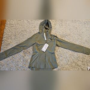 Lululemon Mist Over Windbreaker Jacket Green Water Repellent Full Zip Size 4 NWT